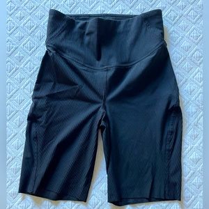 Lululemon Women’s Size 4 - 8in High Rise Shorts
